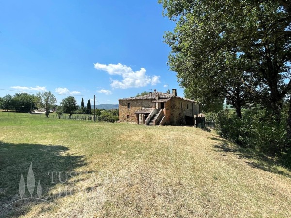 Reference VC565 - Farmstead for Sale in Lucignano