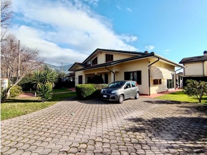 Immobile WA 15611 - Villa in Vendita a Macelli