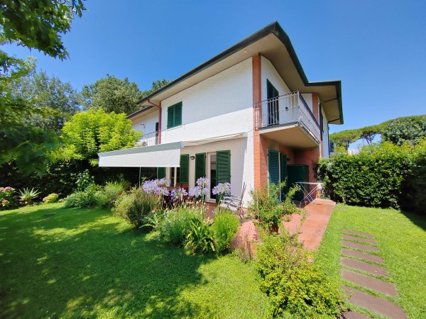 Villa bifamiliare in affitto s