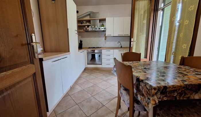 Riferimento LB746 - Villino in Vendita a Lido Di Camaiore