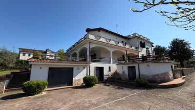 Villa Singolain Vendita, Cervaro - Riferimento: 128838788