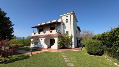 Villa Singolain Vendita, Cervaro - Riferimento: 128838788
