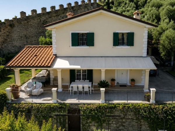 >Foto Anteprima WA 15620 - Villa Singola in Vendita a Prima Collina