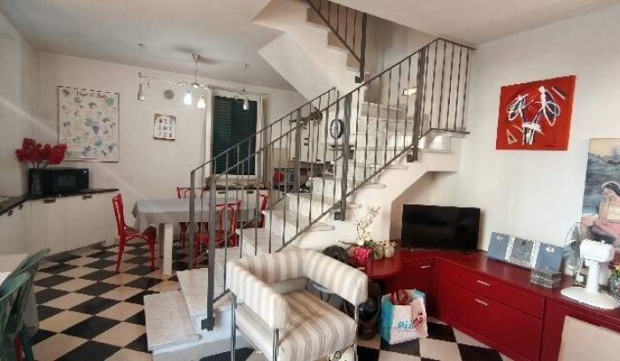 Riferimento L785 - Casa Affiancata in Vendita a Lido Di Camaiore