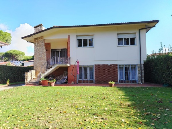>Foto Anteprima WA 15627 - Villa Singola in Vendita a Marina Di Pietrasanta