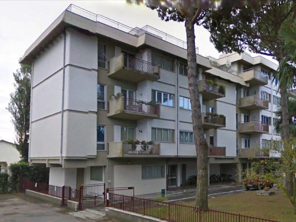 Appartamento in affitto, Forte dei Marmi, Vittoria Apuana 