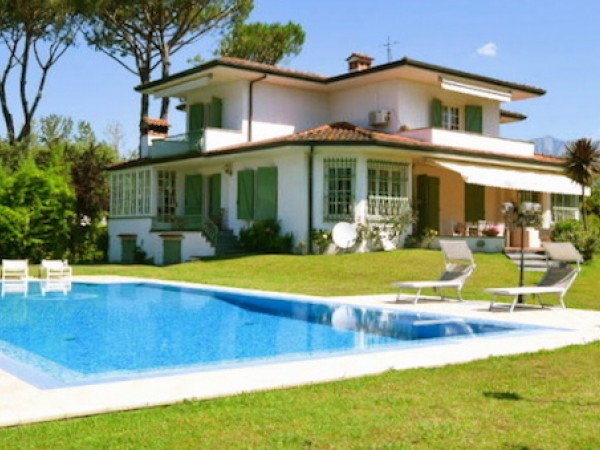 Villa with pool in rents, Forte dei Marmi 
