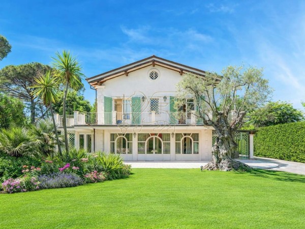 Вилла in Продажа, Forte dei Marmi, Roma Imperiale 