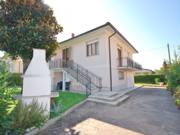 >Foto Anteprima WA 15198 - Villa Singola in Vendita a Marina Di Pietrasanta