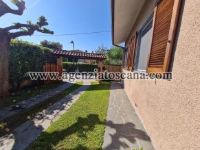 Villetta Ristrutturata  Con Giardino E Posto Auto