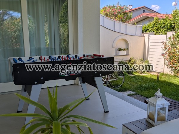 Two-family Villa for sale, Forte Dei Marmi - Centrale -  13