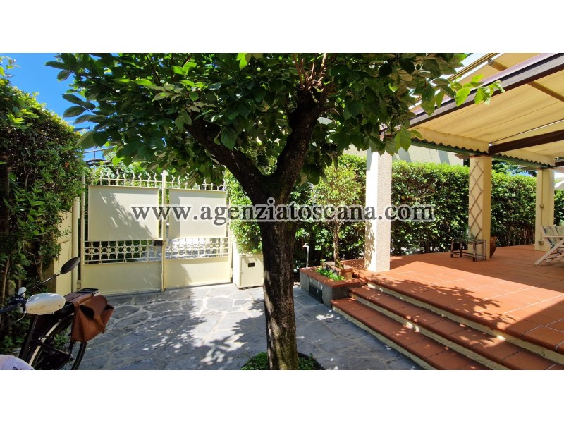 Villetta Singola for rent, Forte Dei Marmi - Centrale -  3