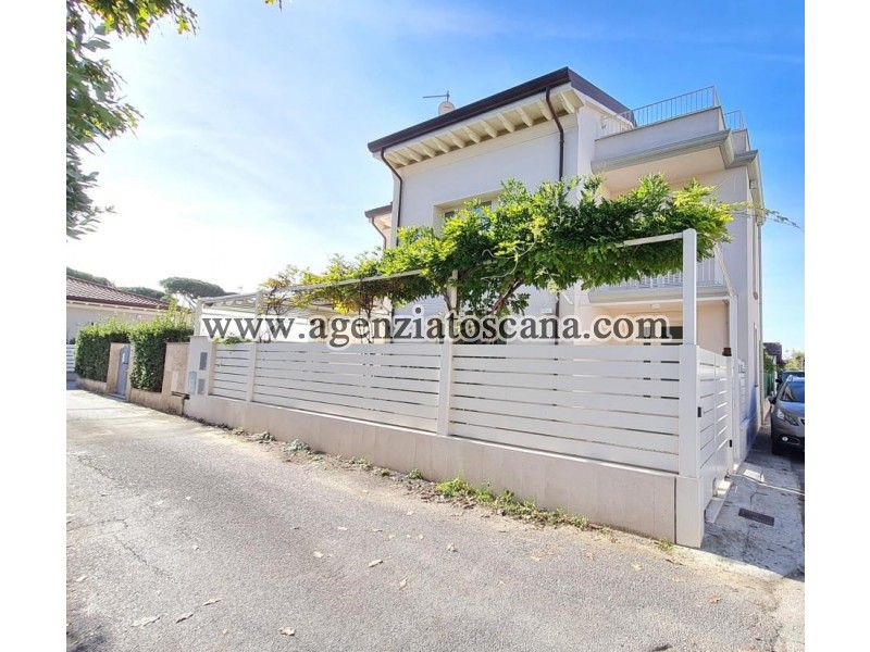 Villa for rent, Forte Dei Marmi - Centrale -  1