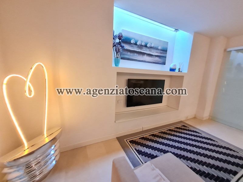 Villa for rent, Forte Dei Marmi - Centrale -  46