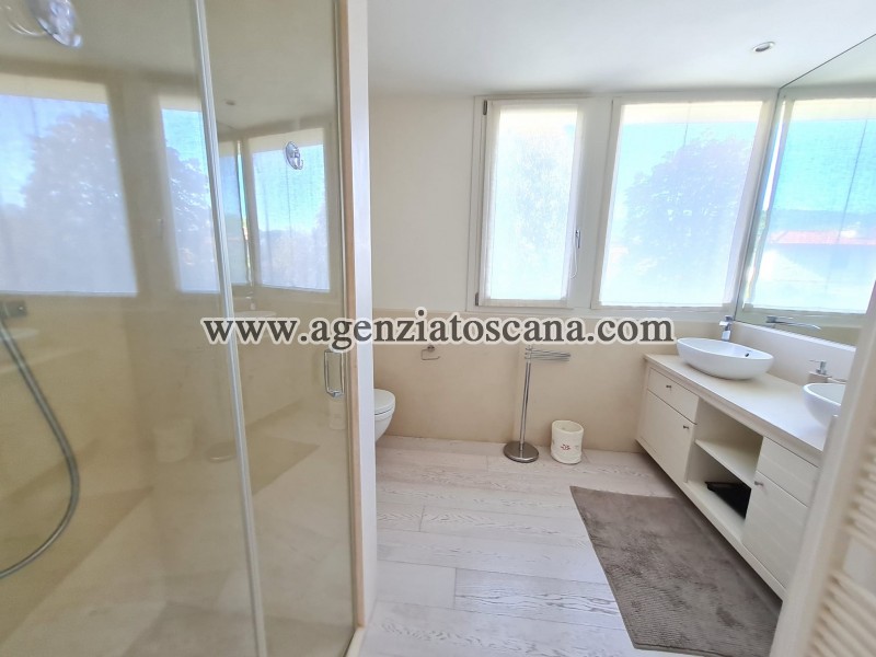 Villa for rent, Forte Dei Marmi - Centrale -  23