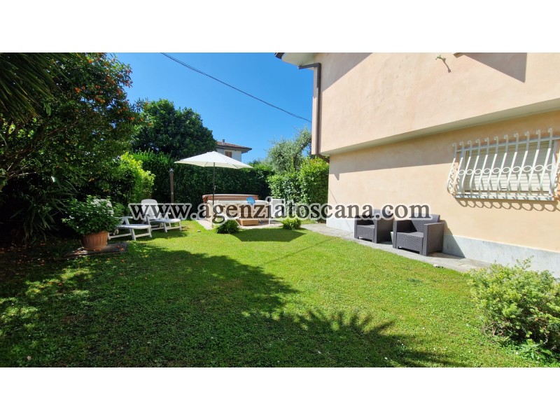 Villetta Singola for rent, Forte Dei Marmi - Centrale -  3