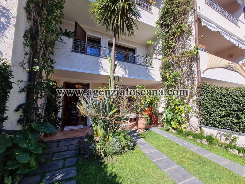 Villetta Plurifamiliare in affitto, Forte Dei Marmi - Caranna -  1