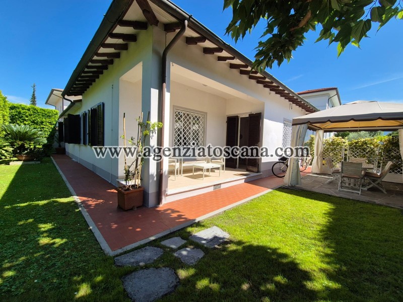 Villetta Singola in affitto, Forte Dei Marmi - Centrale -  0