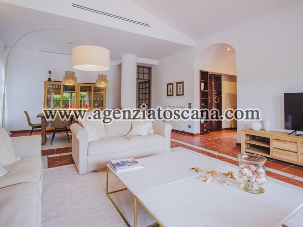 вилла с бассейном за продажа, Forte Dei Marmi - Vittoria Apuana -  8