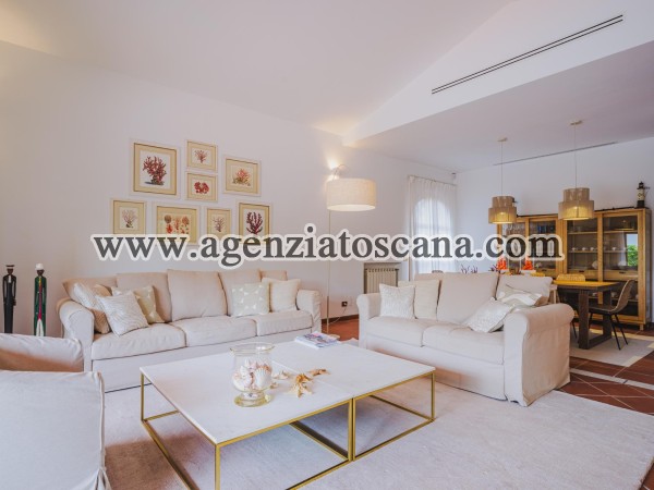 вилла с бассейном за продажа, Forte Dei Marmi - Vittoria Apuana -  6