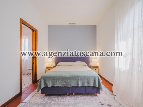 вилла с бассейном за продажа, Forte Dei Marmi - Vittoria Apuana -  25