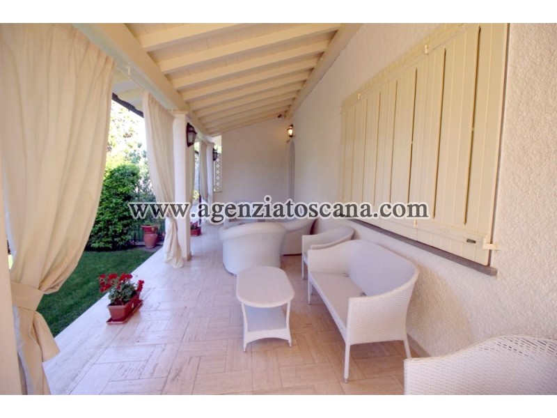 Вилла бифамильяре за арендная плата, Forte Dei Marmi - Centrale -  7