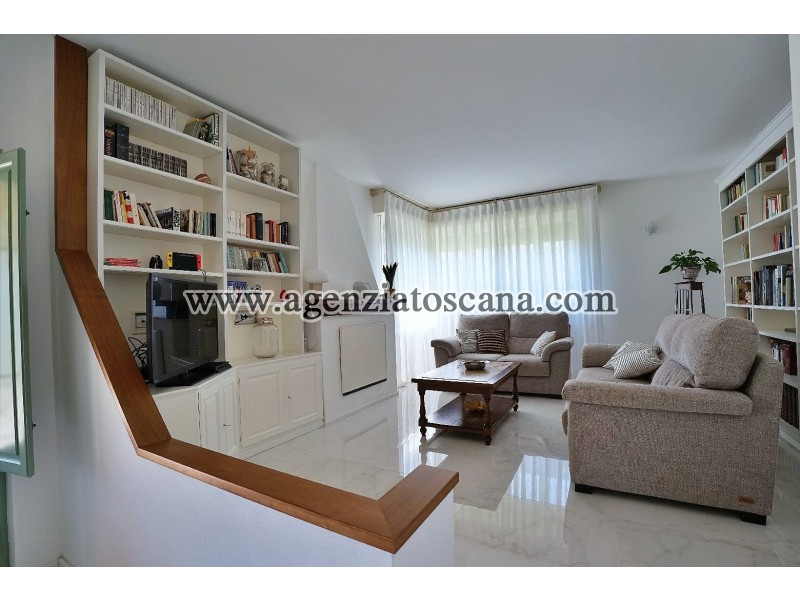Two-family Villa for rent, Forte Dei Marmi - Centrale -  10