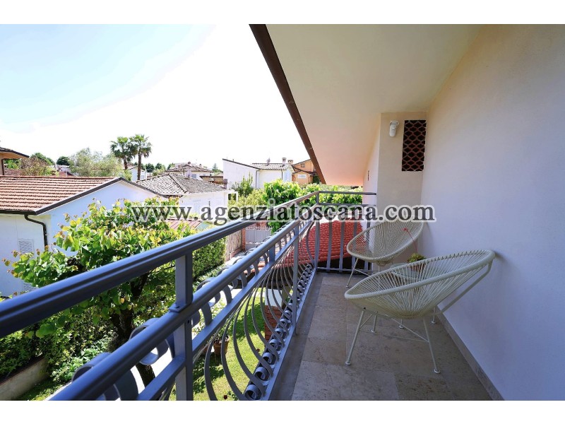 Two-family Villa for rent, Forte Dei Marmi - Centrale -  27