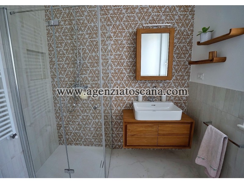 Two-family Villa for rent, Forte Dei Marmi - Centrale -  18