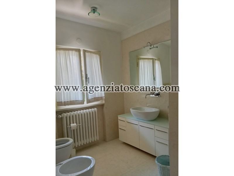Two-family Villa for rent, Forte Dei Marmi - Centrale -  14