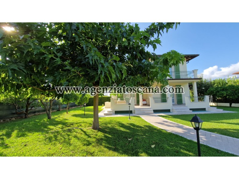 Villetta Singola for rent, Forte Dei Marmi -  1