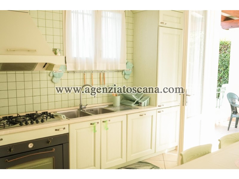 Villetta Singola for rent, Forte Dei Marmi -  12