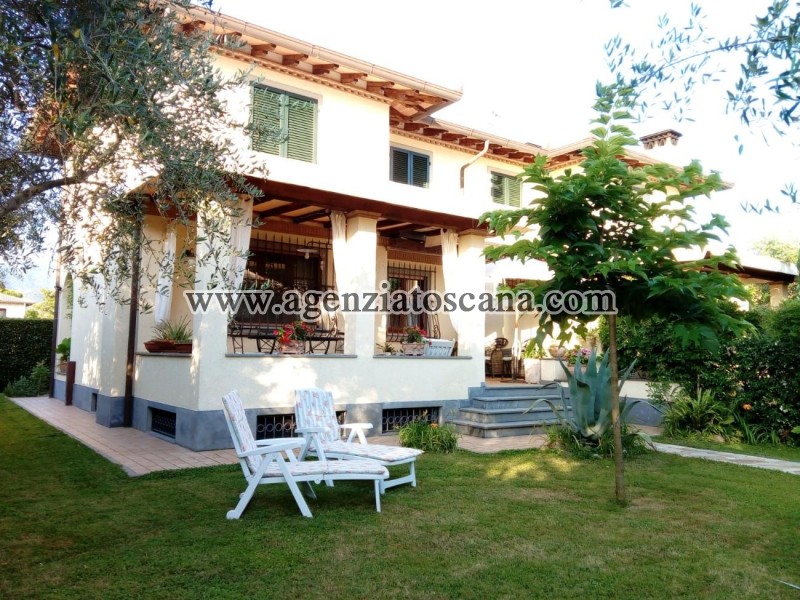 Вилла бифамильяре за арендная плата, Forte Dei Marmi - Caranna - 0