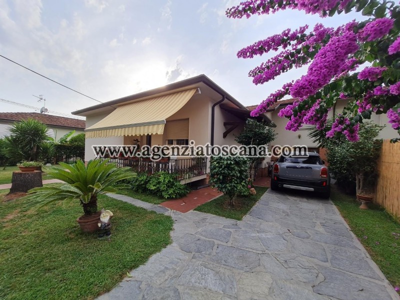 Two-family Villa for rent, Forte Dei Marmi - Centrale - 0