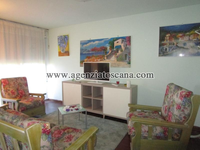 Appartamento in vendita, Forte Dei Marmi - Zona Via Emilia -  2