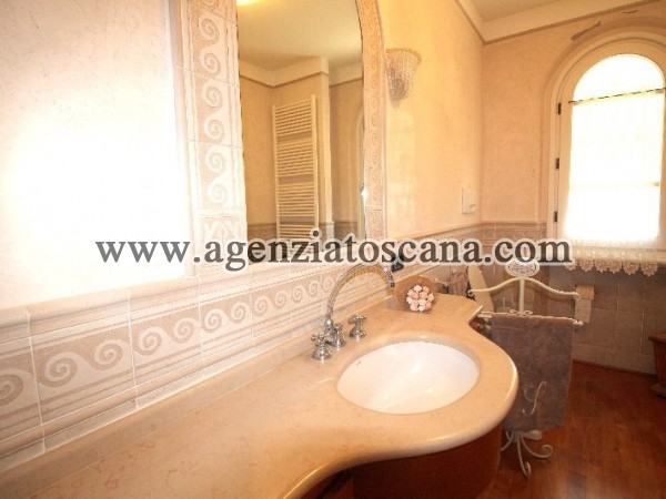 Villa With Pool for rent, Forte Dei Marmi - Ponente -  23