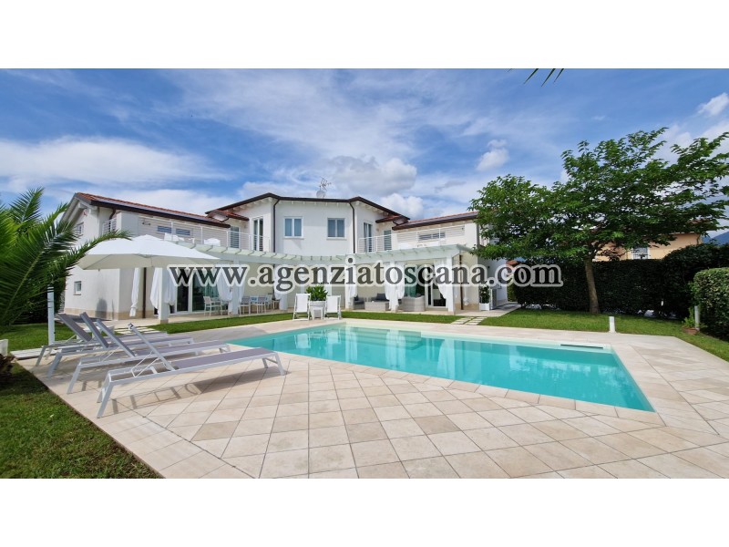 Villa With Pool for rent, Forte Dei Marmi - Centrale -  1