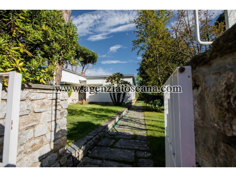 Villetta Singola in affitto, Forte Dei Marmi - Centrale - 0