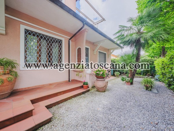 Villa in vendita, Forte Dei Marmi - Centro Storico -  1