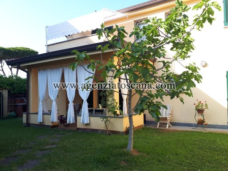 Two-family Villa for rent, Forte Dei Marmi - Centro Storico -  1