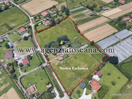 Colonica Da Ristrutturare Con Grande Terreno