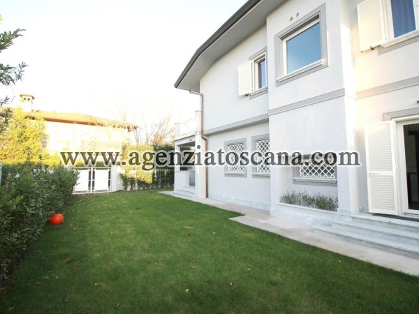 Villa Bifamiliare in vendita, Forte Dei Marmi - Centrale -  2