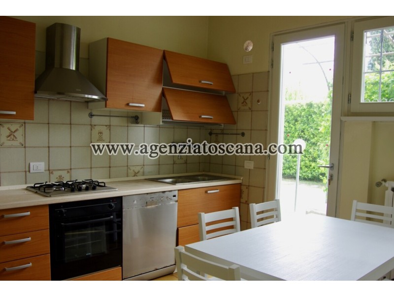 Вилла бифамильяре за арендная плата, Forte Dei Marmi - Centrale -  7