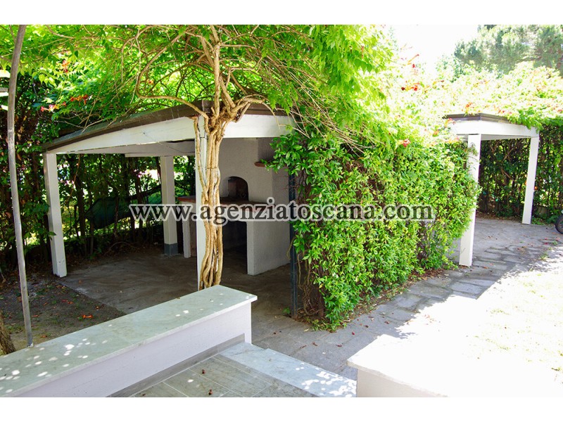 Вилла бифамильяре за арендная плата, Forte Dei Marmi - Centrale -  3