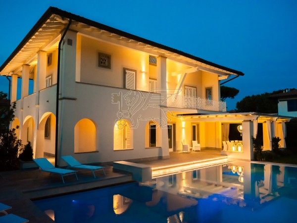 Villa con Piscina in vendita, Forte dei Marmi 