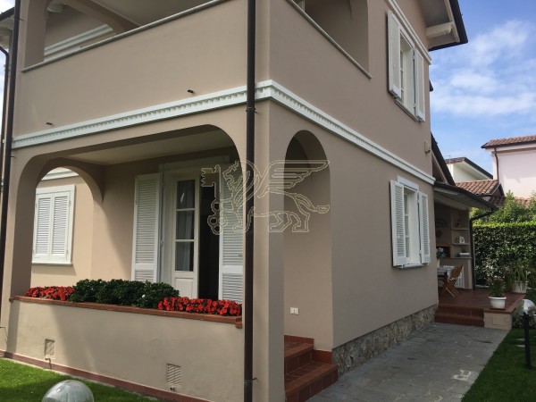 Villa in affitto, Forte dei Marmi 