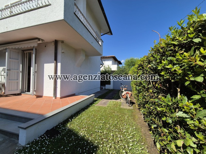 Villa Bifamiliare in affitto, Forte Dei Marmi - Centrale -  26