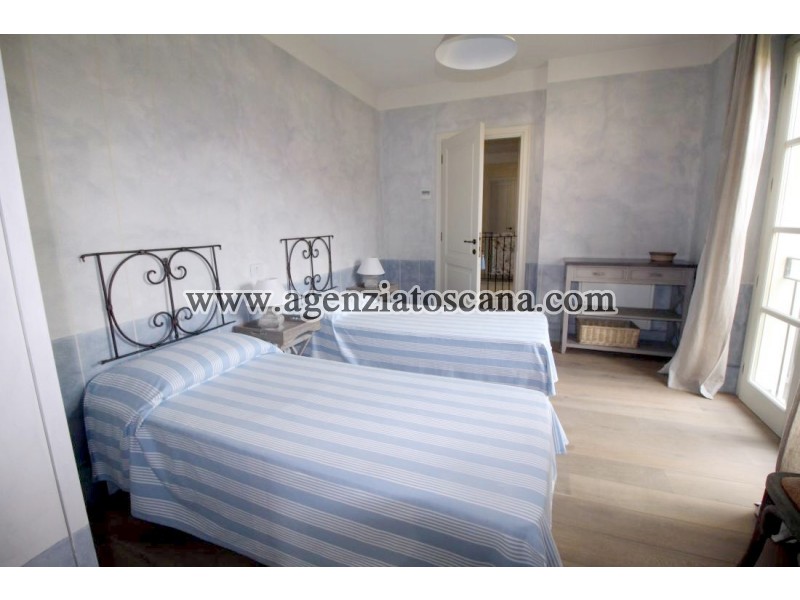 вилла с бассейном за арендная плата, Forte Dei Marmi - Vittoria Apuana -  27