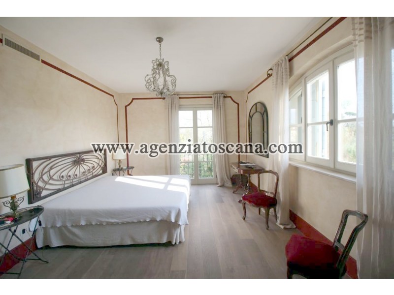 вилла с бассейном за арендная плата, Forte Dei Marmi - Vittoria Apuana -  16