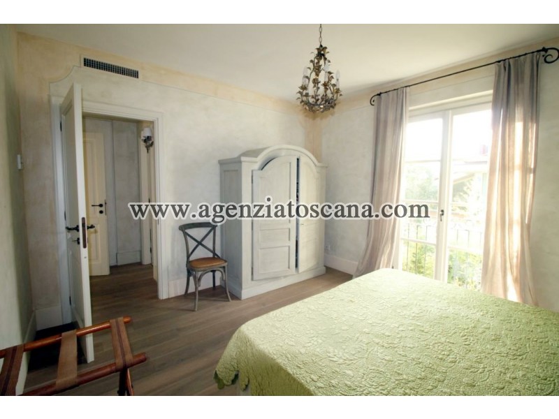 вилла с бассейном за арендная плата, Forte Dei Marmi - Vittoria Apuana -  21